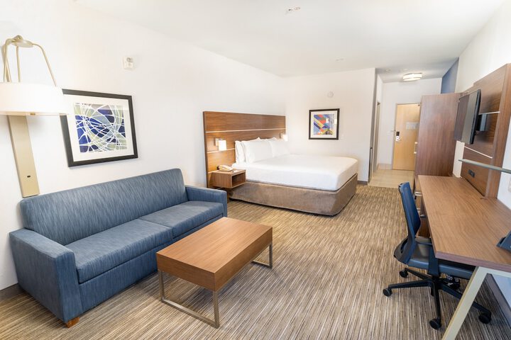 Room 16 of 29