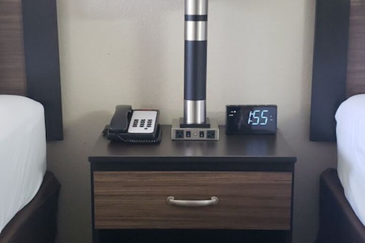 Room 26 of 65