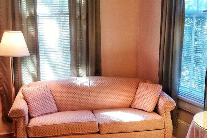 Room 21 of 27