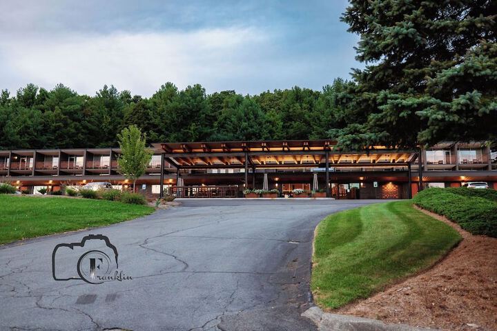 Rhodes Motor Lodge