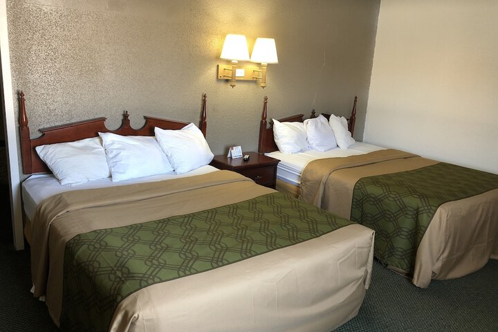 Room 21 of 25