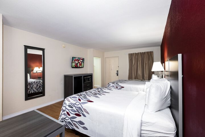 Room 17 of 36