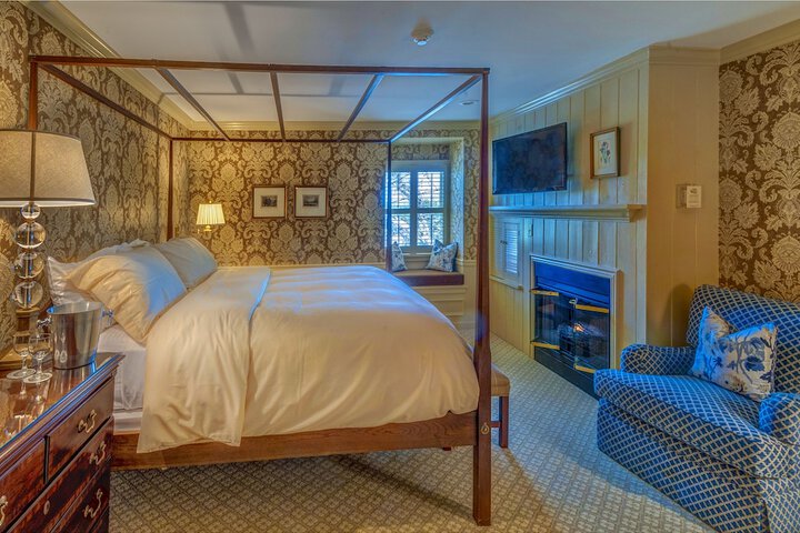 Room 7 of 14