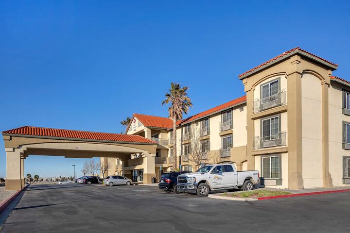 Hotel 4 of 42