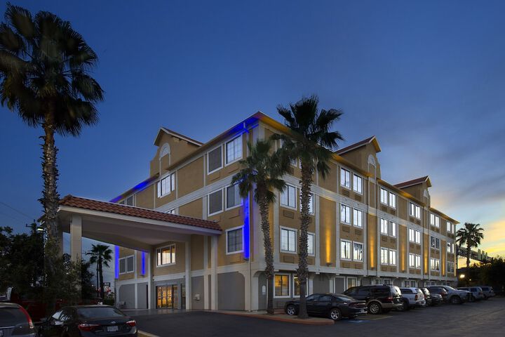 Hotel 2 of 21
