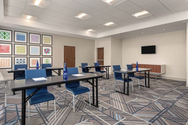 Holiday Inn Express Queensbury - Lake George Area by IHG