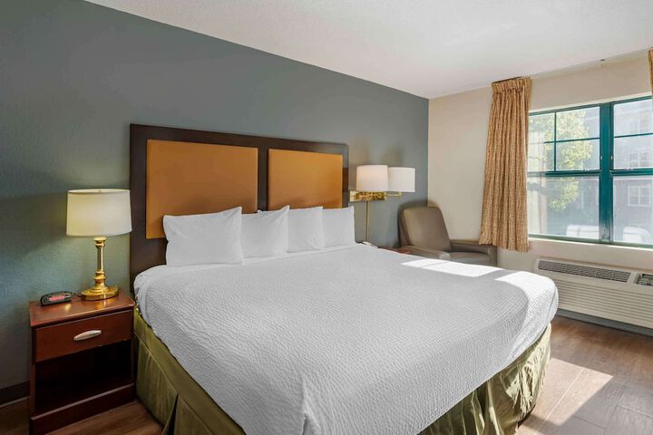 Room 16 of 29