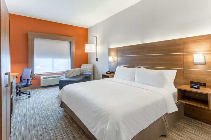 Holiday Inn Express & Suites OFallon / Shiloh by IHG