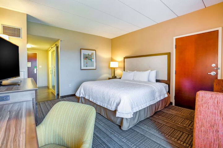 Hampton Inn Boston - Norwood