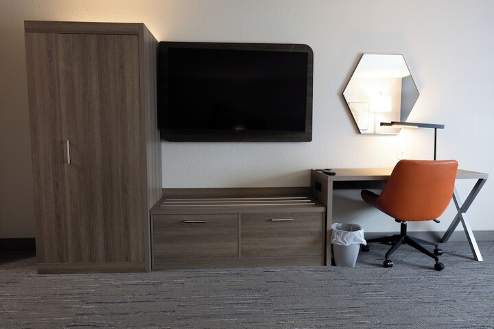 Holiday Inn Express & Suites Mansfield – Ontario by IHG