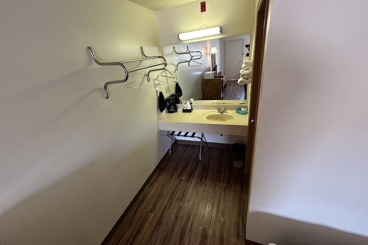 Room 57 of 70