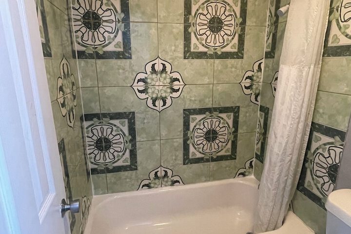 Room 16 of 24