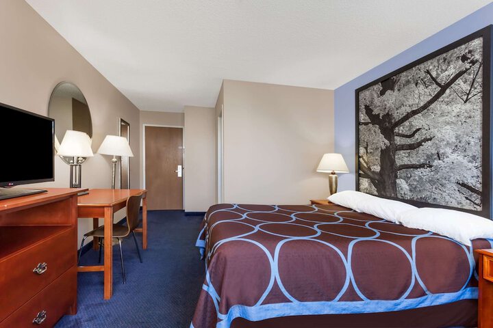 Room 5 of 36