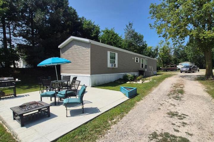 Lake Point Motel