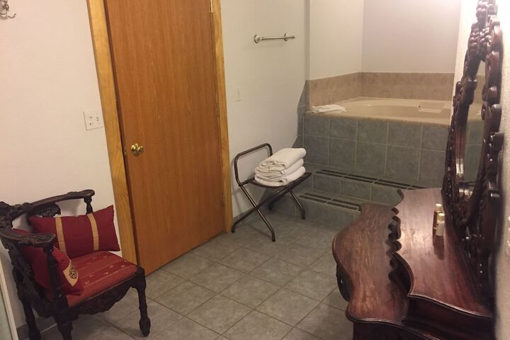 Room 28 of 41
