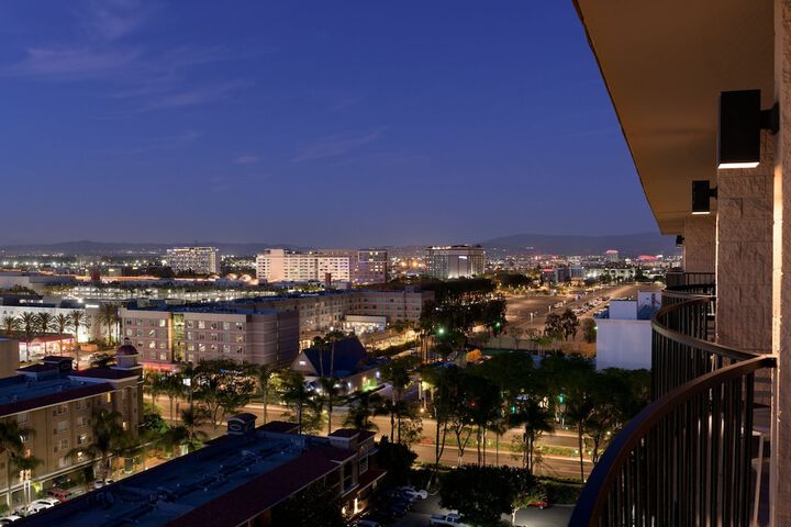 Sheraton Park Hotel at the Anaheim Resort
