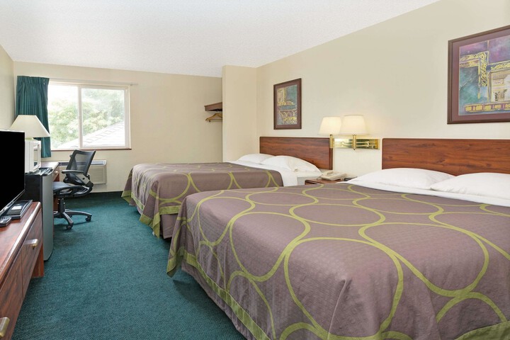 Room 16 of 30