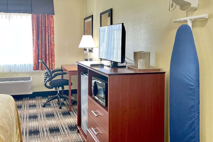 Room 54 of 72