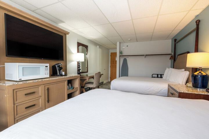 Boothbay Harbor Inn