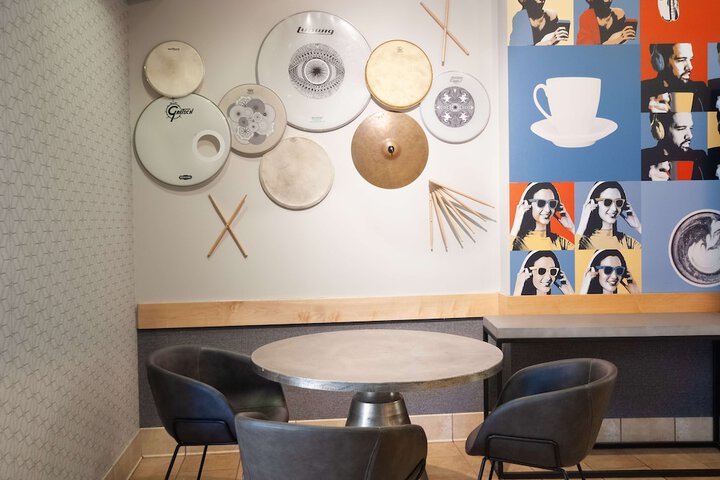 Breakfast/Coffee Service 27 of 38