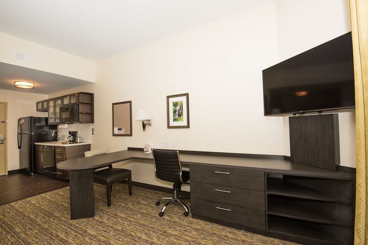 Room 16 of 35