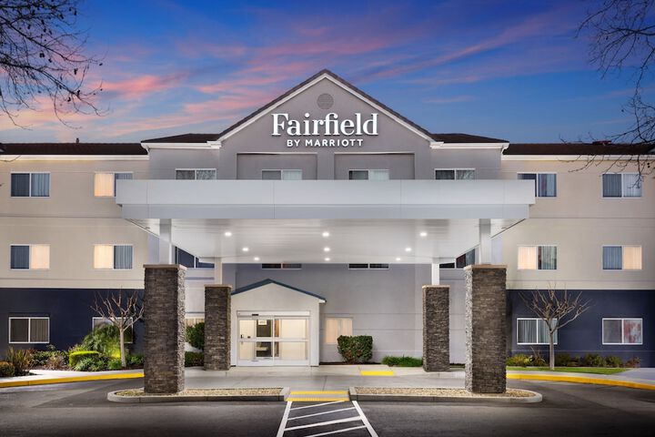 Hotel 2 of 25