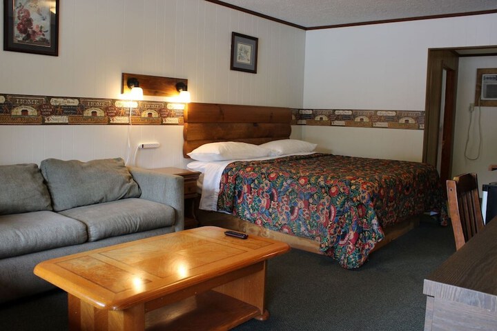 Two Rivers Lodge