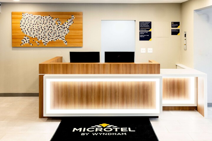 Hotel Interior 7 of 28