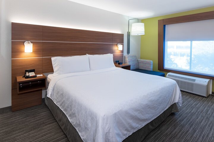 Room 14 of 52