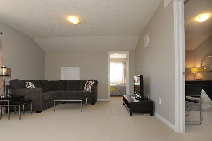 Boardwalk Homes - Executive Guest Rooms & Townhomes