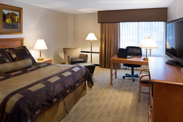 Bismarck Hotel and Conference Center