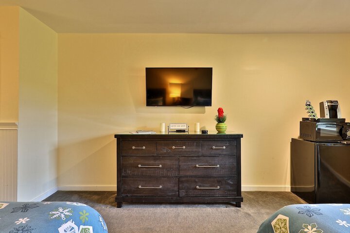 Room 168 of 213
