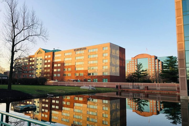 Elimwood Hotel a Ramada by Wyndham