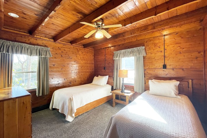 Mountain Springs Lake Resort