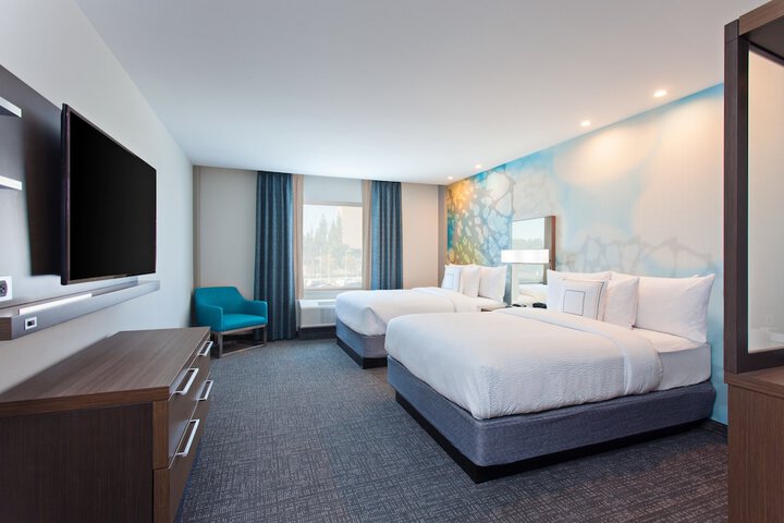 Room 18 of 36