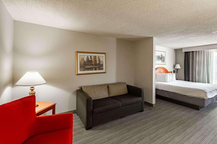 Room 16 of 33