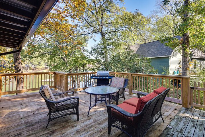 Private Dock & Deck: Lakefront Hot Springs Home!