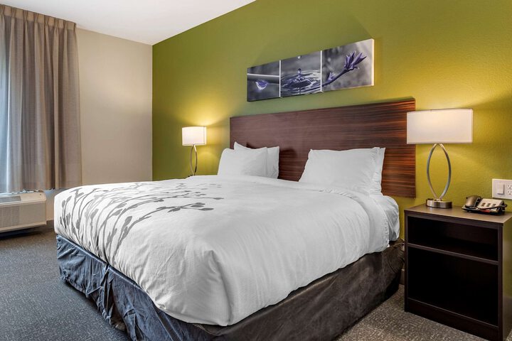 Room 14 of 30