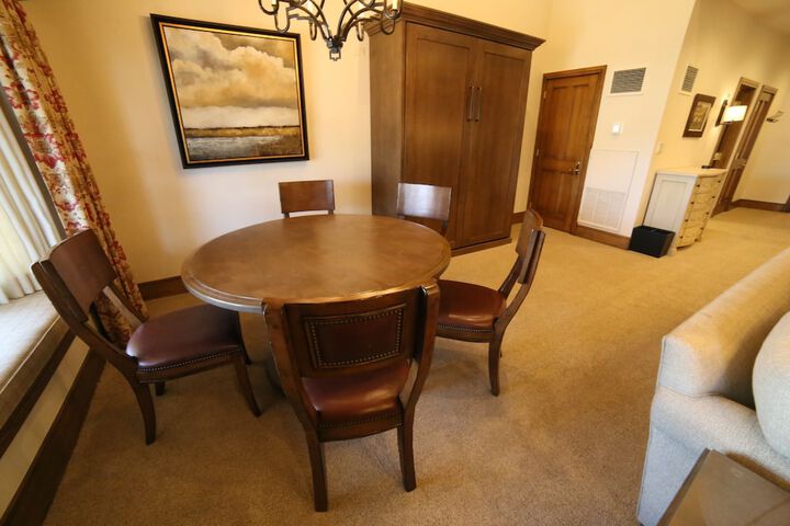 Room 234 of 500