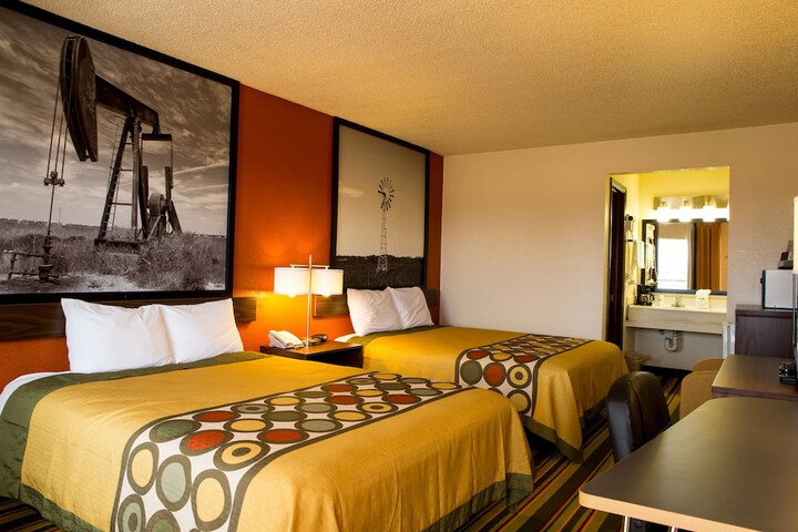 Room 14 of 20