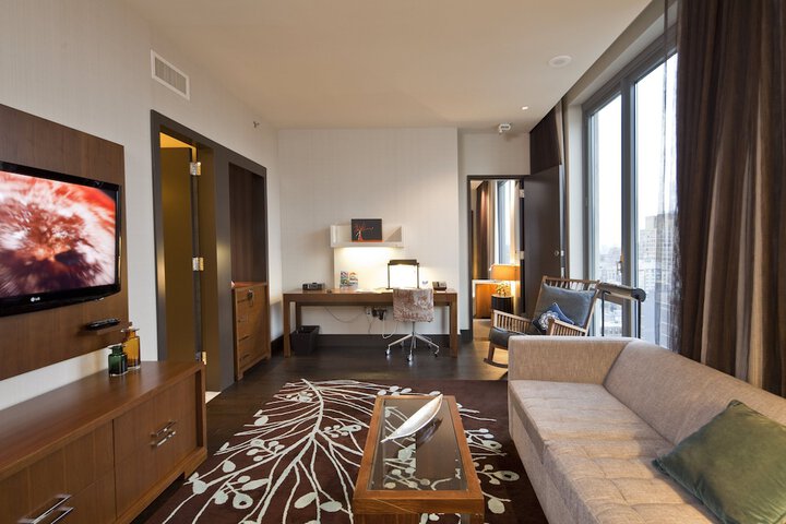 Room 22 of 64