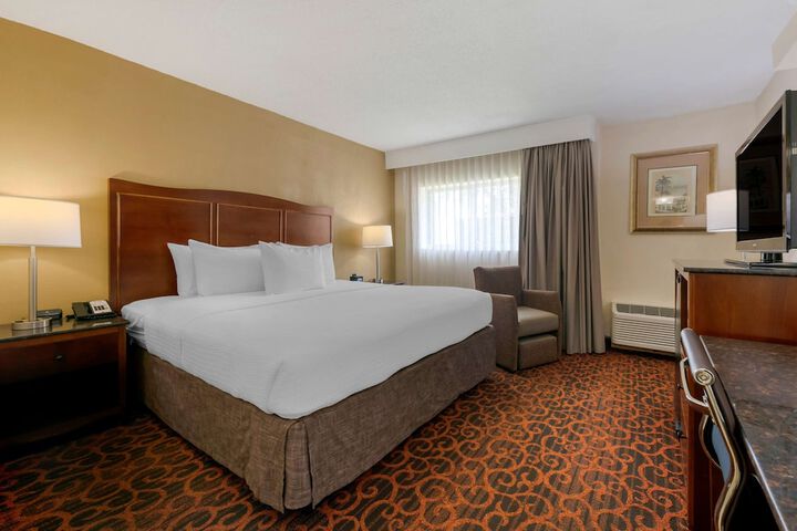 Room 20 of 38