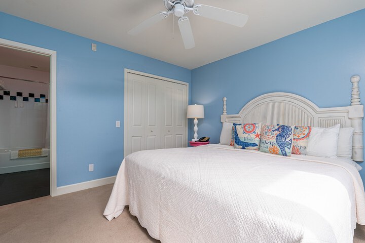 Room 227 of 345