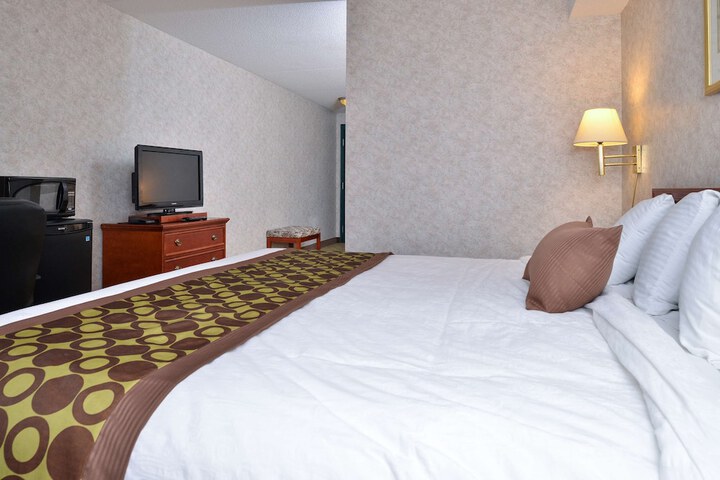 Room 22 of 28