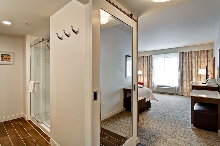 Room 31 of 41