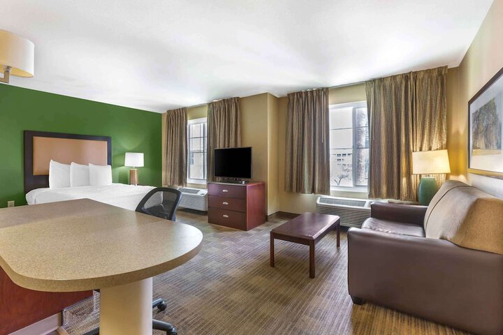 Room 31 of 42