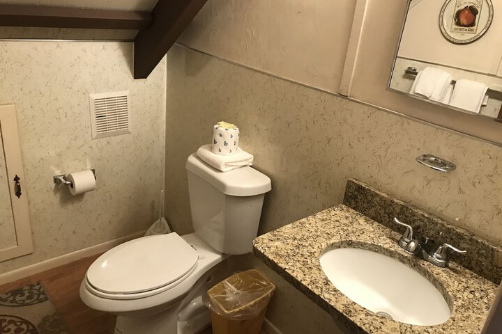 Room 226 of 399