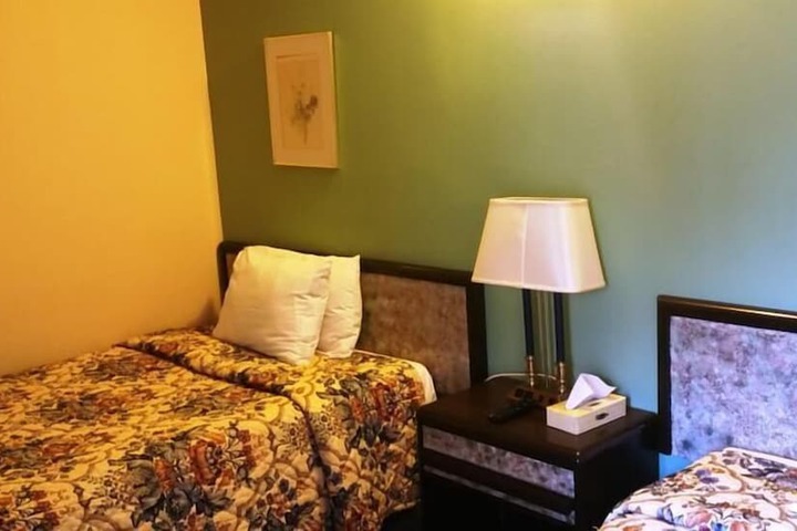 A Voyageurs Guest House