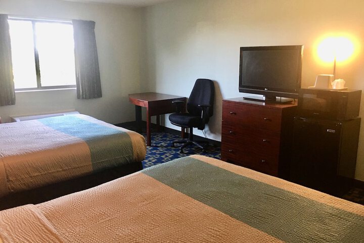 Room 13 of 20