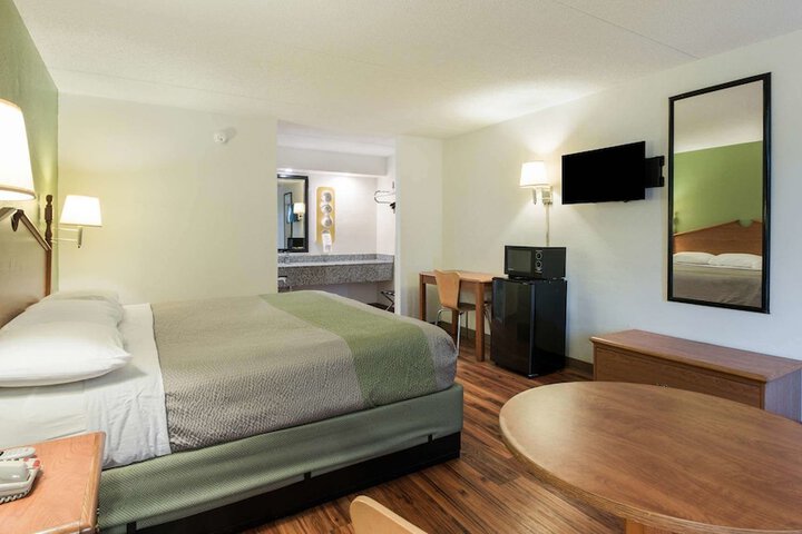 Room 34 of 36